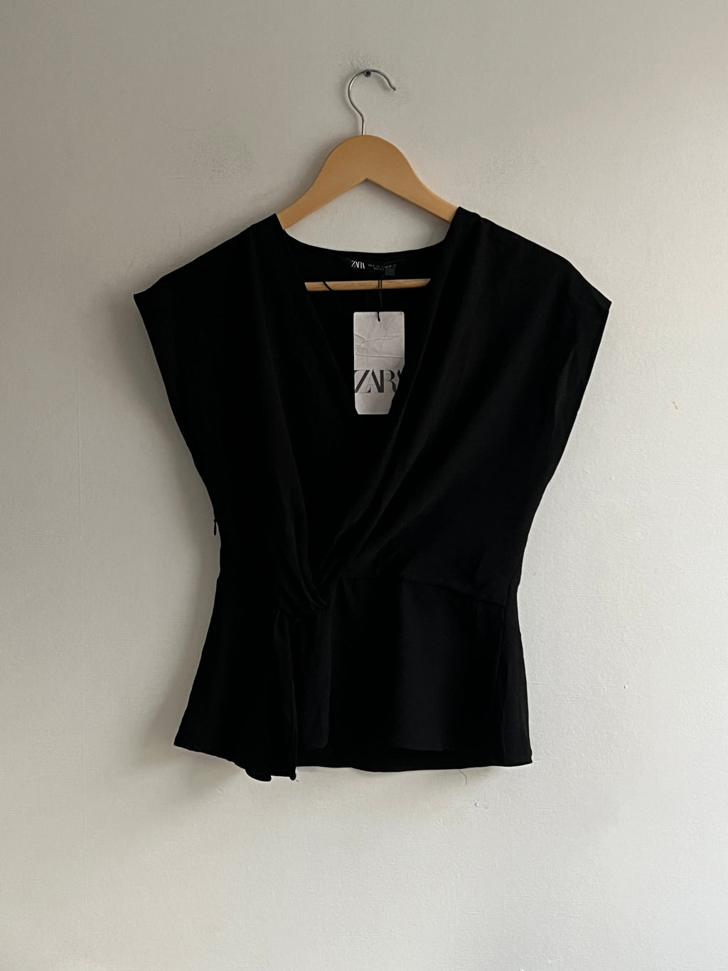 Blusa Negra Zara Talla M (NUEVA)