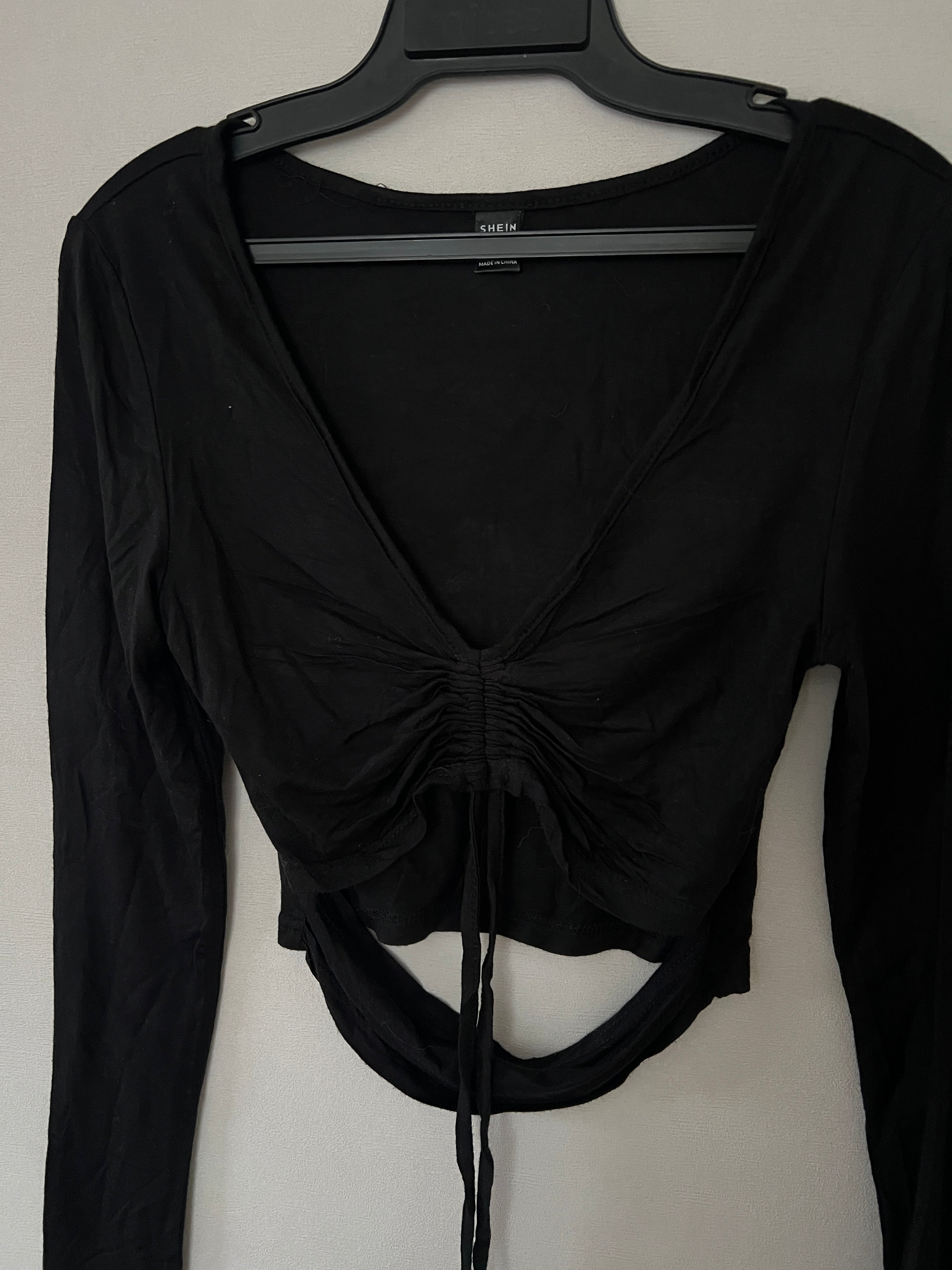 Polera Negra Crop Talla M
