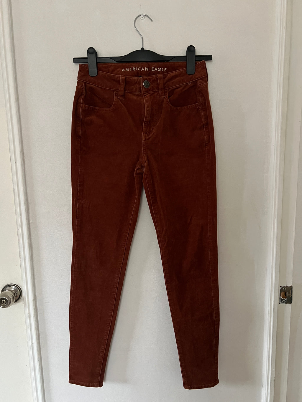 Pantalón Amerincan Eagle Talla 2 (38)