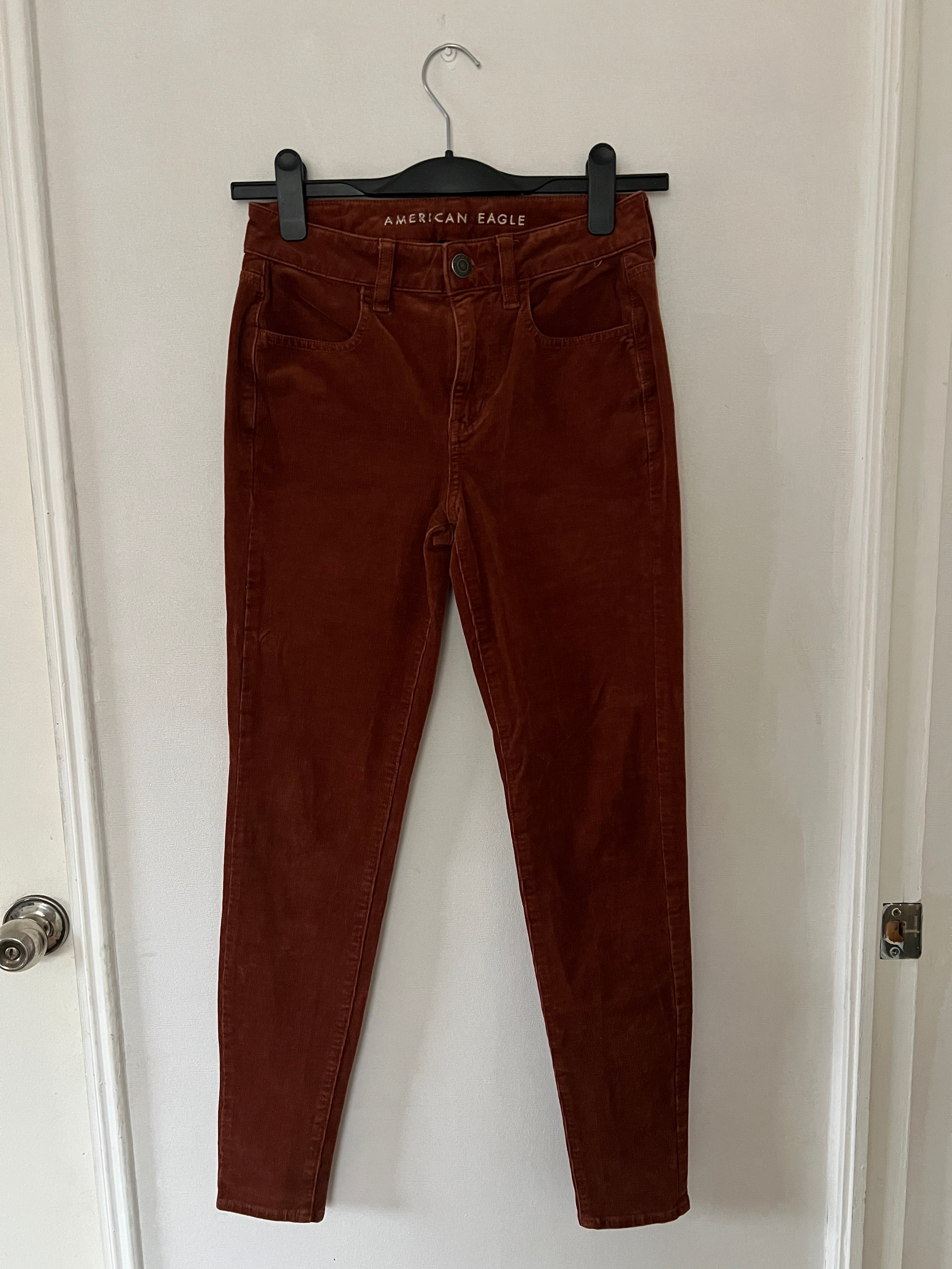 Pantalón Amerincan Eagle Talla 2 (38)