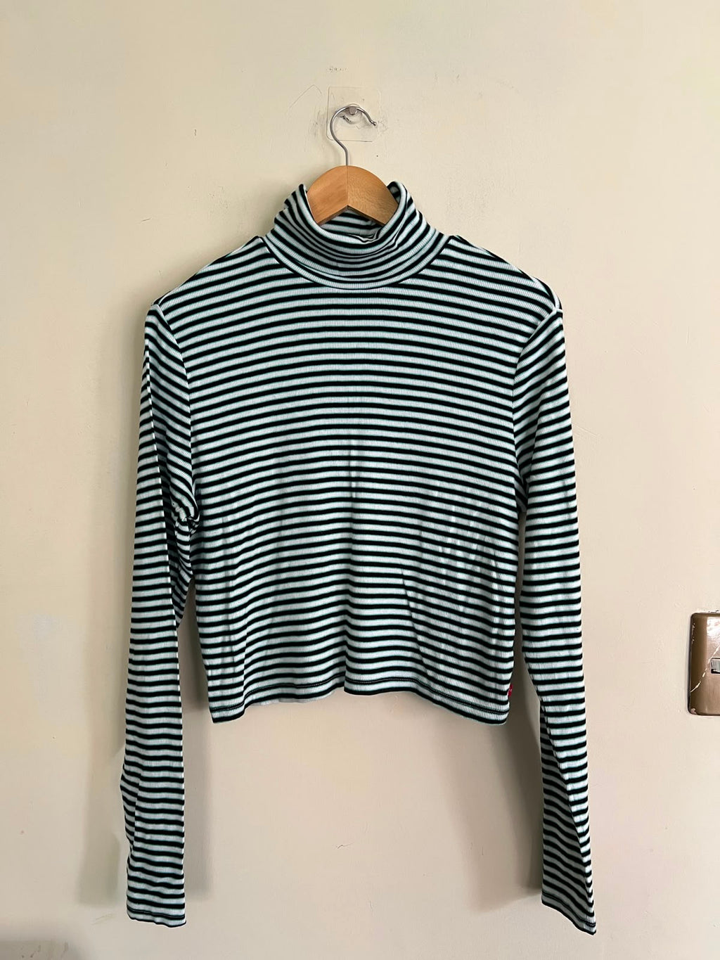 Polera Manga Larga Levis Talla L